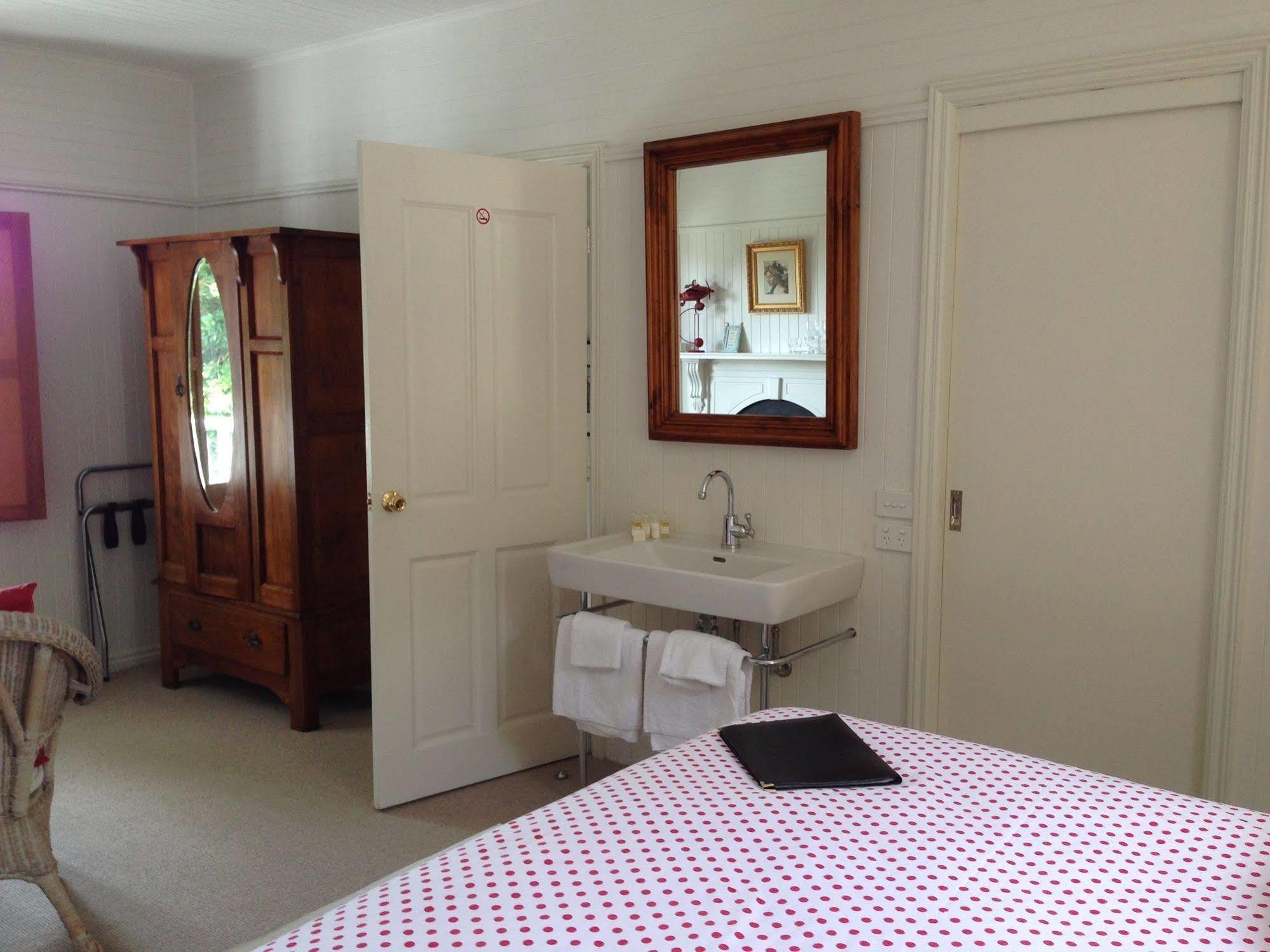 La Perouse Lorne Bed & Breakfast ภายนอก รูปภาพ